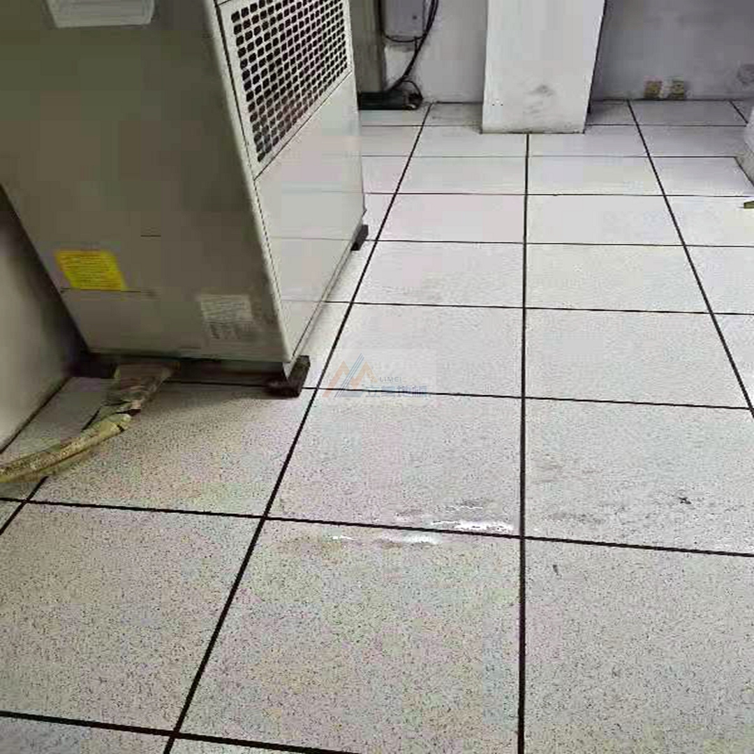 b8eb8e4c3686444afcb7c2bbff7a122